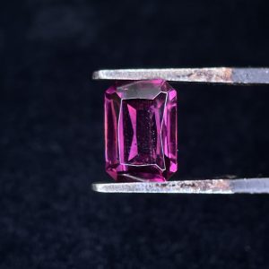 Rodolita BubbleGum Purple 2,90 cts – Loupe Clean sin tratar
