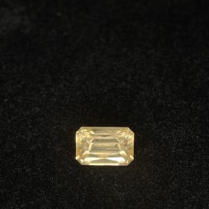 Zircón Amarillo 2,40 cts Mozambique – Loupe Clean